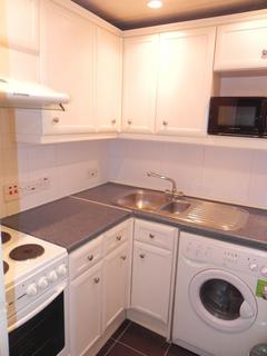 1 bedroom flat to rent, Friary House, The Friary, Guildford, GU1 4YR