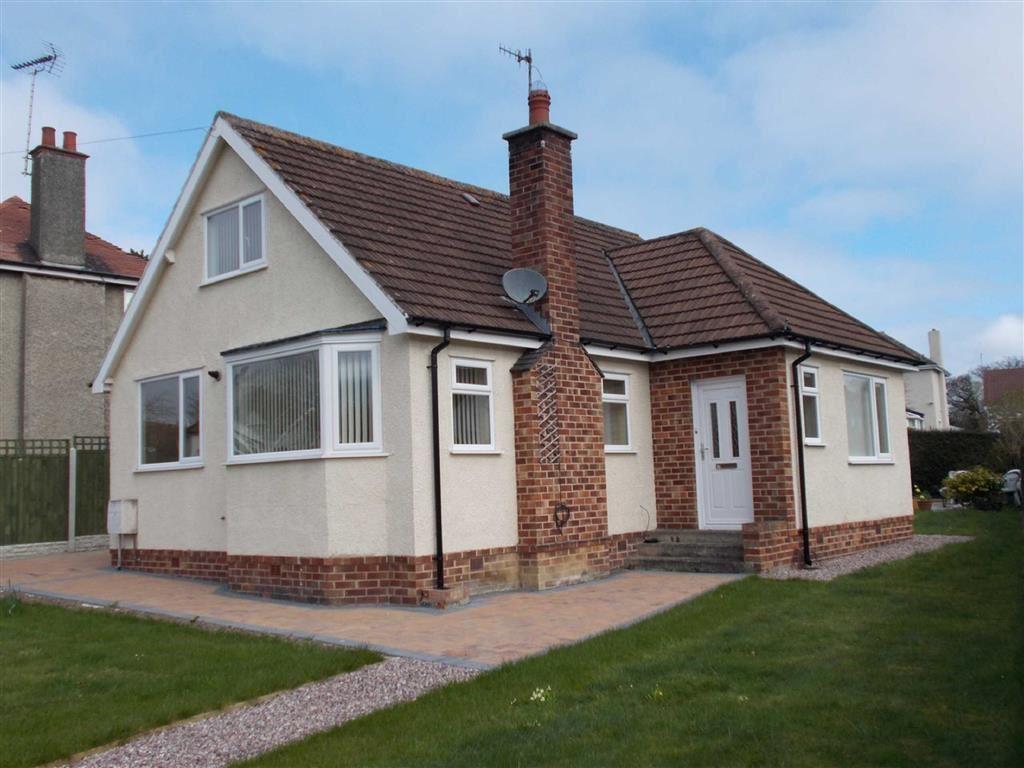 Overlea Avenue, Deganwy 3 bed detached house £220,000