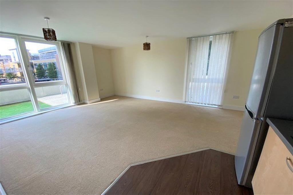 Skyline Plaza, Basingstoke 2 bed apartment £925 pcm (£213 pw)