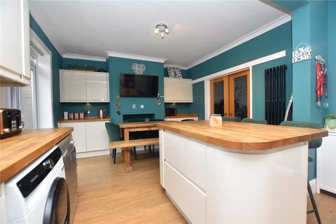 5 bedroom semi-detached house for sale, Grasmere Road, Dewsbury, West Yorkshire