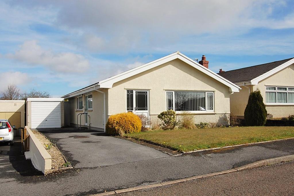 Ffordd Dafydd, Penygroes, Llanelli 3 bed detached bungalow - £129,950