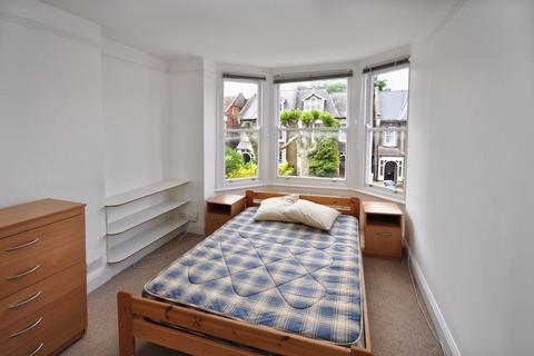 2 bedroom flat to rent, Dyne Road, Kilburn NW6