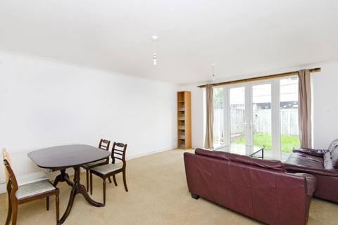 undefined, Louisa Gardens, Stepney, London, E1