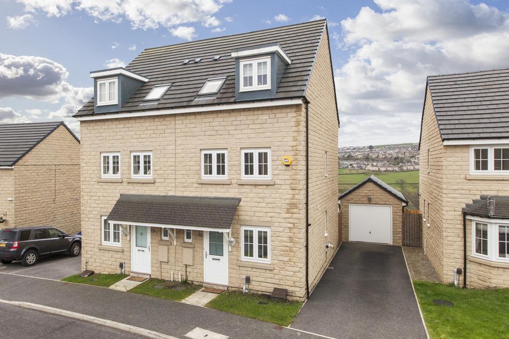 Beacon Hill, KEIGHLEY, West Yorkshire 3 bed semidetached house £140,000