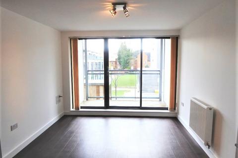 2 bedroom flat to rent, Winchester Court on Lemsford Road