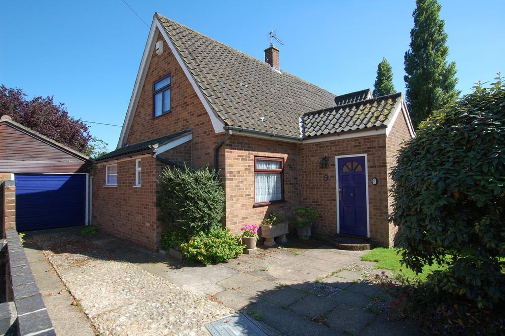 Sir Williams Close, Aylsham 3 bed detached bungalow £250,000
