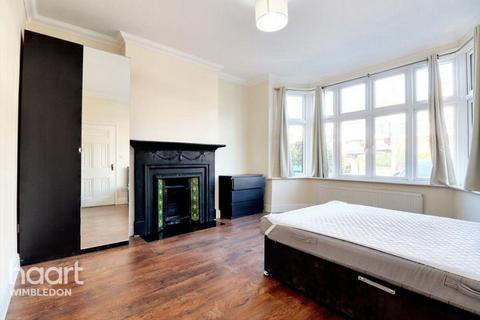 4 bedroom detached house to rent, Wimbledon Park Road, London