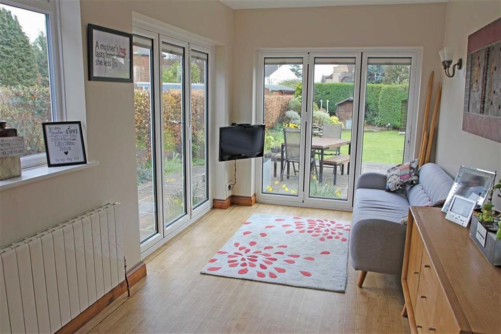 Stoughton Road, Oadby, Leicester 6 bed detached house £475,000