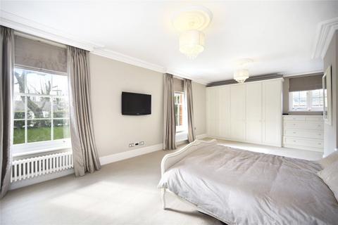 6 bedroom detached house to rent, Oatlands Avenue, Weybridge, Surrey, KT13