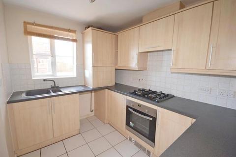 2 bedroom terraced house to rent, Chandlers Lea, Bracklesham Bay, PO20