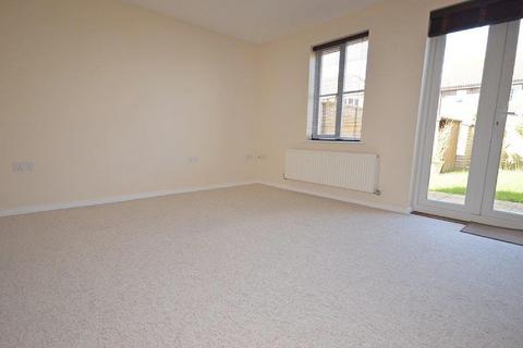 2 bedroom terraced house to rent, Chandlers Lea, Bracklesham Bay, PO20