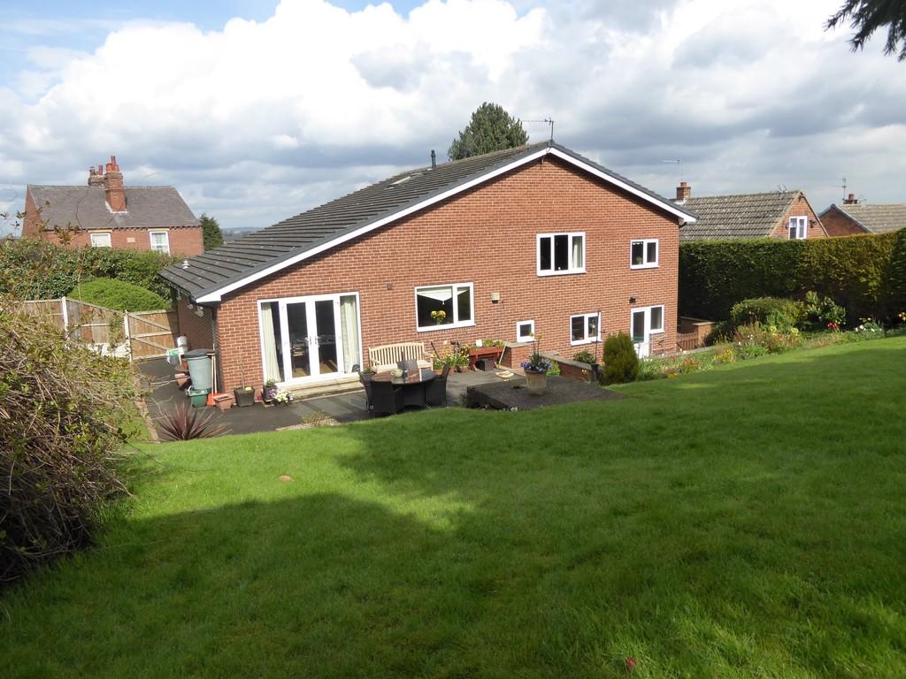 Hollin Lane, Crigglestone 4 bed detached house £319,950