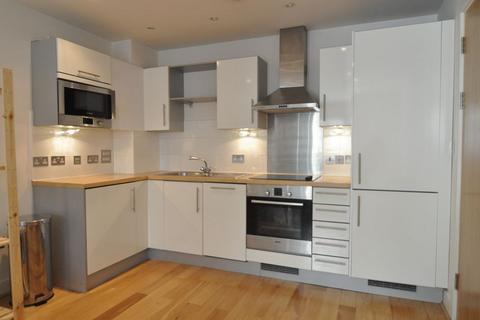 1 bedroom apartment to rent, Central Quay North, Broad Quay, BS1