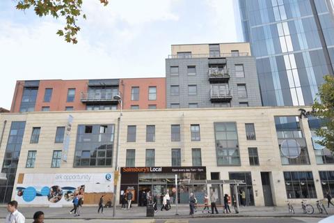 1 bedroom apartment to rent, Central Quay North, Broad Quay, BS1