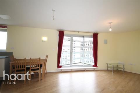 2 bedroom flat to rent - City View, Centreway Apartments, IG1