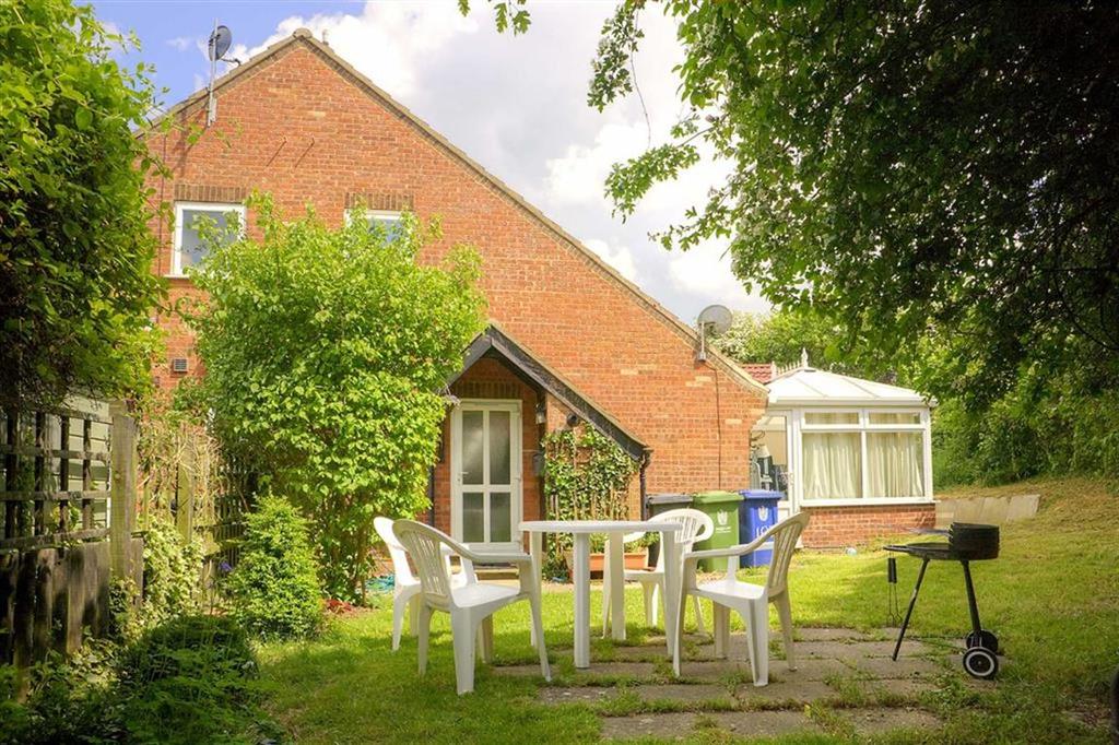 The Brambles, Bar Hill, Cambridge 1 bed terraced house £125,000