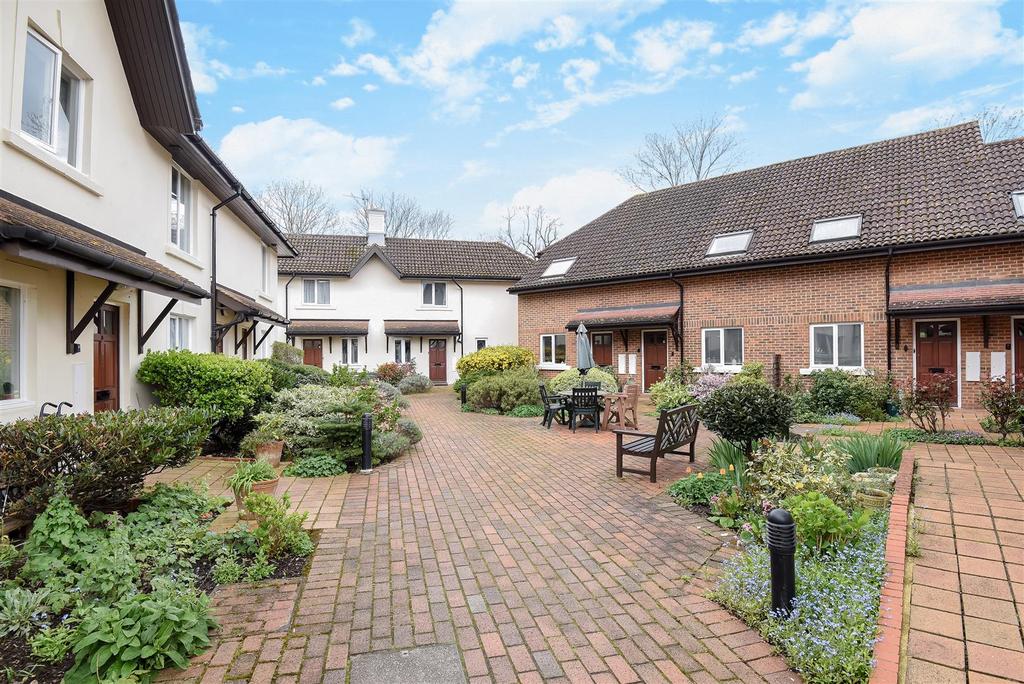 Sheridan Place, Barnes 2 bed house £475,000