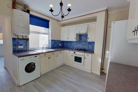 3 bedroom terraced house to rent, Guildford Park Road, GU2 7ND