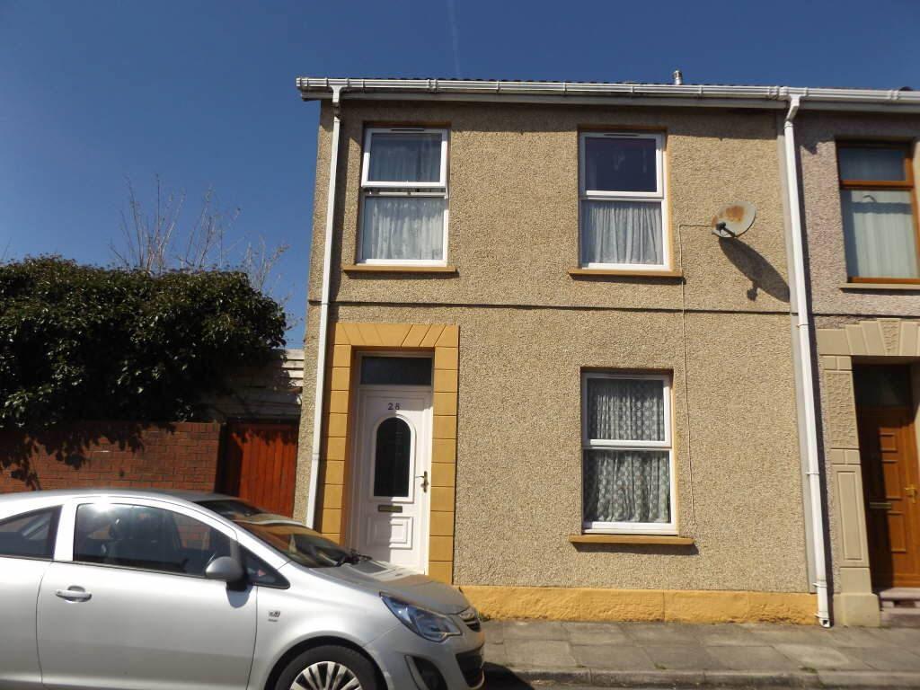Stanley Street, Llanelli, Carmarthenshire 4 bed terraced house £80,000