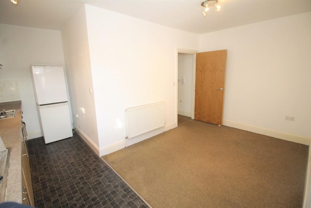 Dining/Kitchen