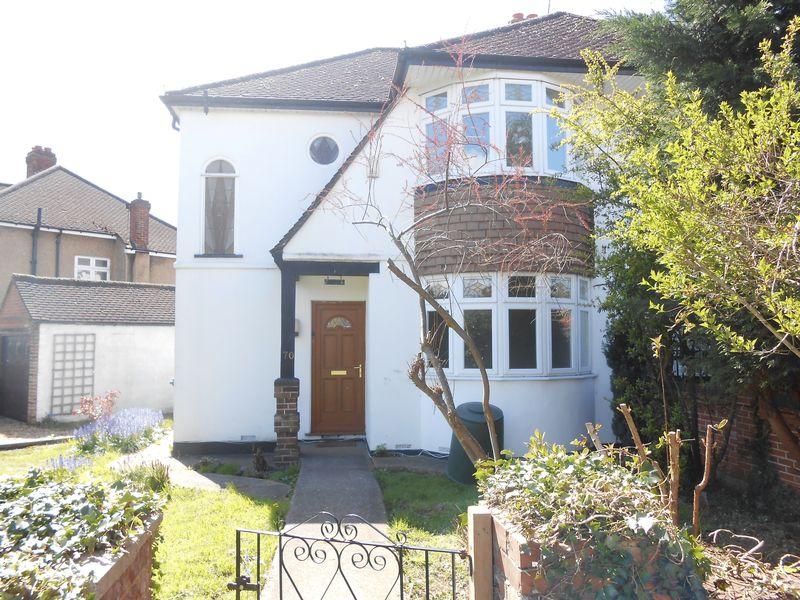 London Road Langley 3 bed semidetached house £1,400 pcm (£323 pw)