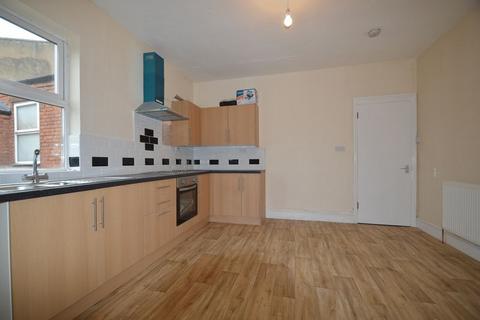 2 bedroom flat to rent, 1437A Pershore Road, Stirchley, Birmingham B30 2JL