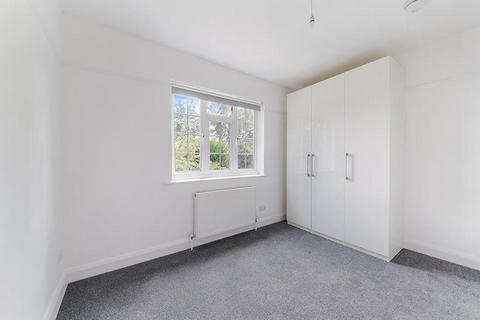 2 bedroom flat to rent, Malvern Court, , Hook Road, Surbiton, Surrey, KT6