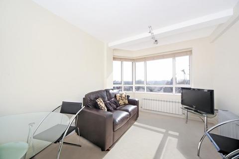 1 bedroom flat to rent, Ormsby Lodge, The Avenue, Chiswick, London