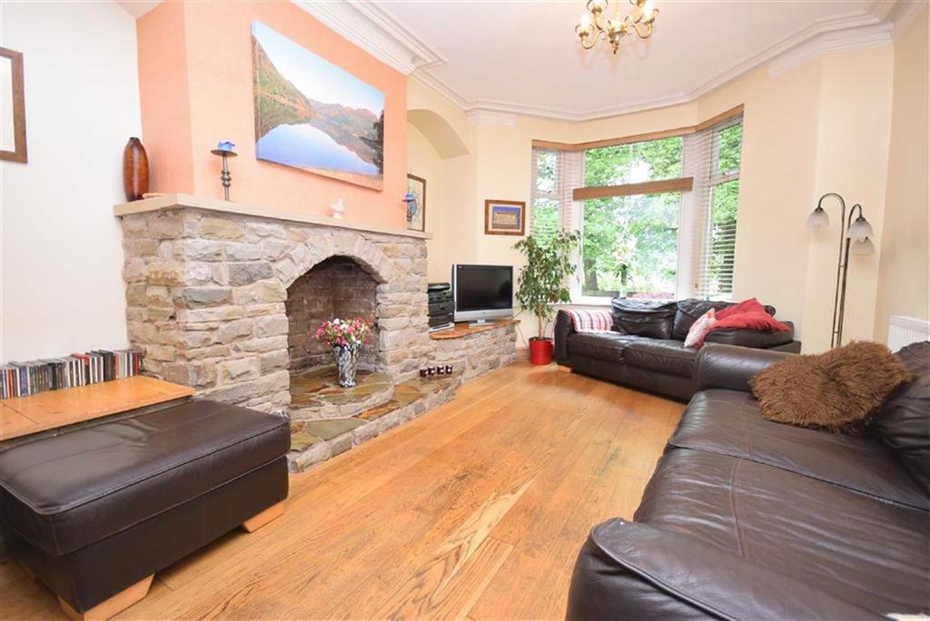 Blackburn Road, Padiham, Lancashire 3 bed terraced house £199,950