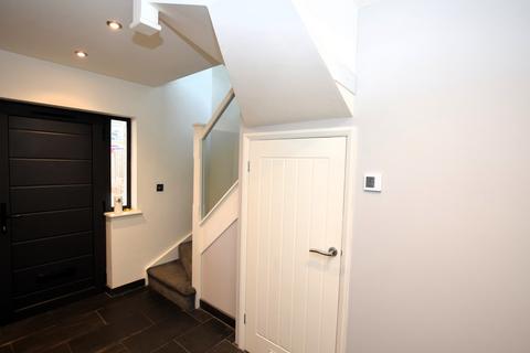 2 bedroom detached house to rent, Church Street, Stoney Stanton