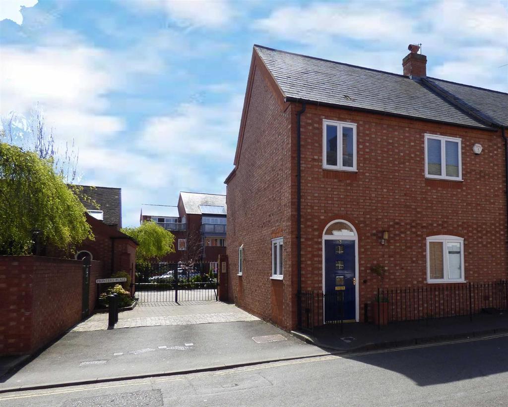 Mansell Street, Stratford Upon Avon 3 bed end of terrace house £400,000