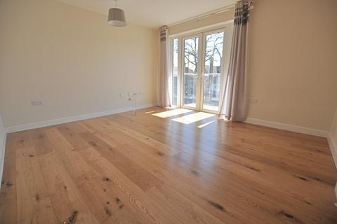 2 bedroom apartment to rent, Caterham on the Hill
