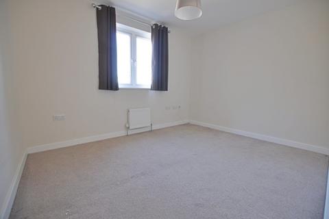 2 bedroom apartment to rent, Caterham on the Hill
