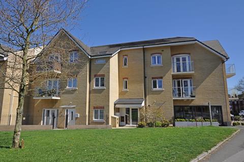2 bedroom apartment to rent, Caterham on the Hill