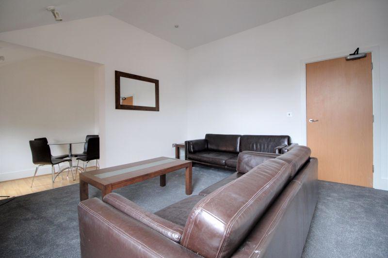 Apartment in Nottingham - View 4
