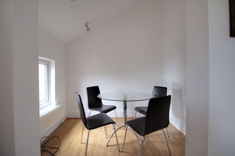 Apartment in Nottingham - More