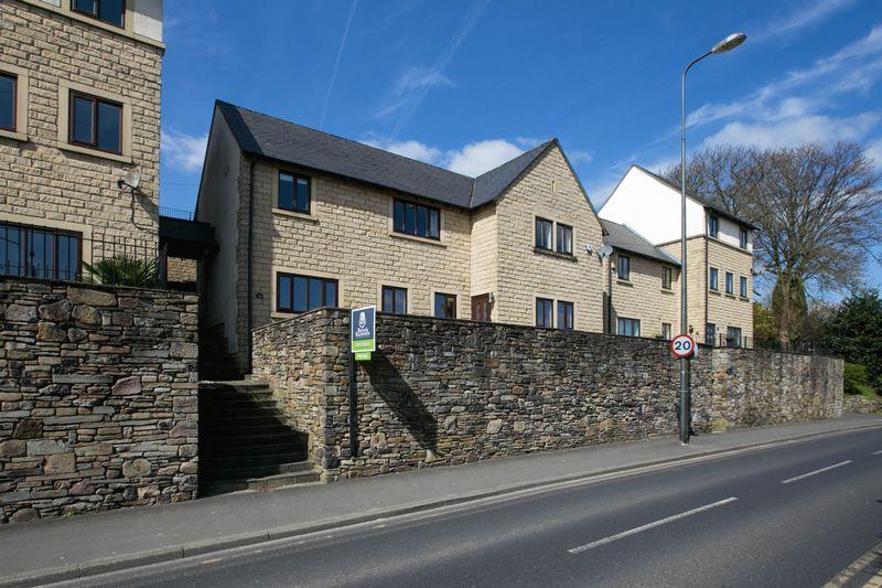 Higher Lane, Upholland, WN8 0NL 4 bed detached house £264,995