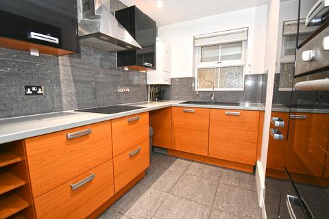 2 bedroom apartment for sale, Portland Court, Brocket Road, Hoddesdon, Hoddesdon EN11