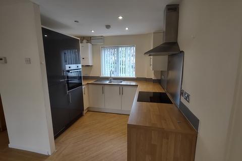 undefined, THORNHILL - Well presented modern cul de sac property New bathroom suit