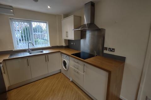 undefined, THORNHILL - Well presented modern cul de sac property New bathroom suit