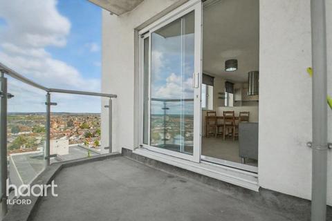 2 bedroom apartment to rent, Centreway Apartments, Axon Place, ILFORD