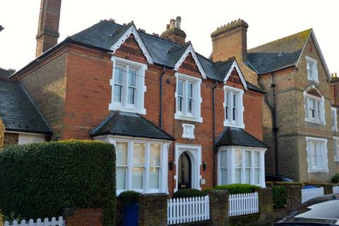 1 bedroom apartment to rent, Frances Road, Windsor