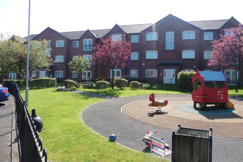 2 bedroom apartment to rent, Chamberlain Gardens, Bredbury, Stockport