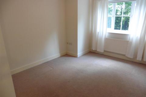 2 bedroom apartment to rent, Chamberlain Gardens, Bredbury, Stockport