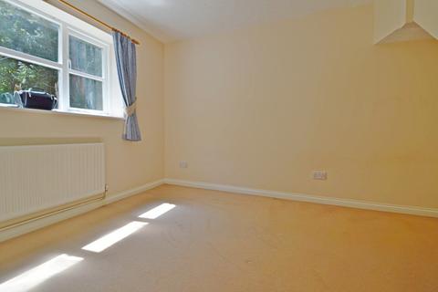 1 bedroom terraced house to rent, Newfield Road, Liss, GU33