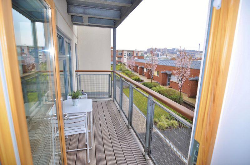 Apartment in Bristol - View 3
