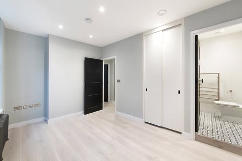 2 bedroom apartment to rent, Catherine Street, Covent Garden, WC2B
