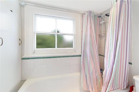 2 bedroom apartment to rent, St. James's Drive, London, SW17