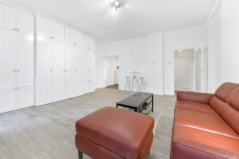 Studio to rent, Lowndes Square, Knightsbridge, London