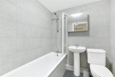 Studio to rent, Lowndes Square, Knightsbridge, London